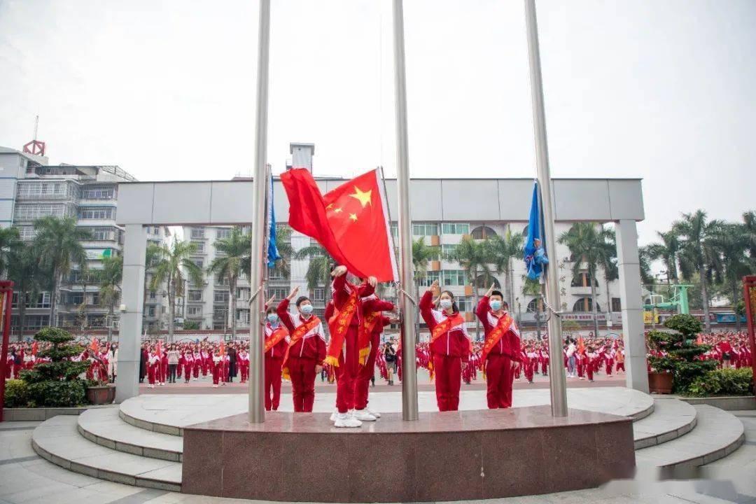 “老年人智慧出行志愿服务行动”走进武汉望才里社区